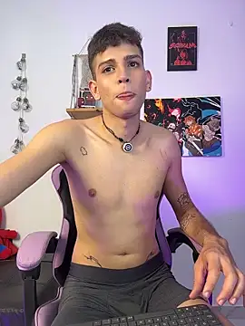 Jasson___ Adlı Modelin Canlı XXX Sohbeti