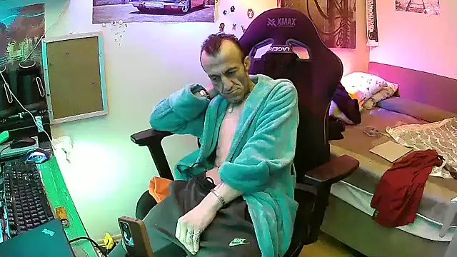 Aktorihann Chat XXX live
