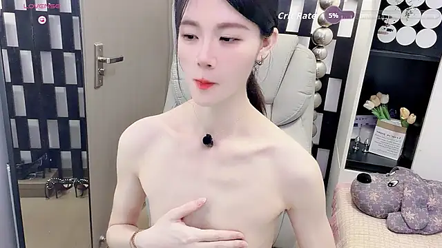 Yueyue-MM 现场XXX聊天