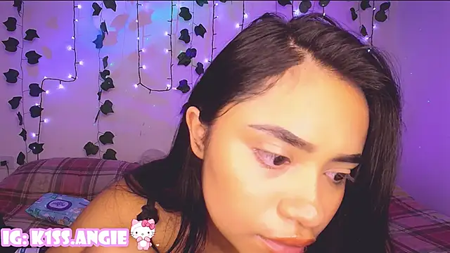 Czat XXX na żywo – angiee_boo1