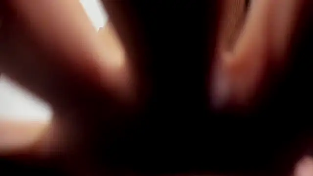 nia__white লাইভ XXX চ্যাট