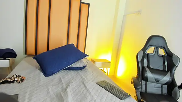 Show de Aleja_NightVibe na webcam