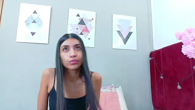 littlee_emilyy_'s Live XXX Chat