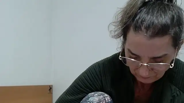 milf-sol's Webcam Show