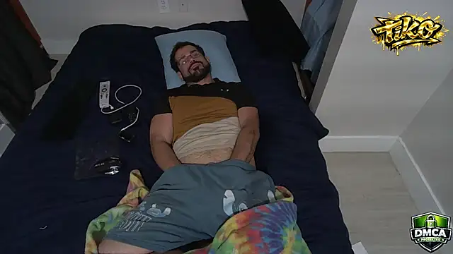 Zander823 élő XXX-chatje