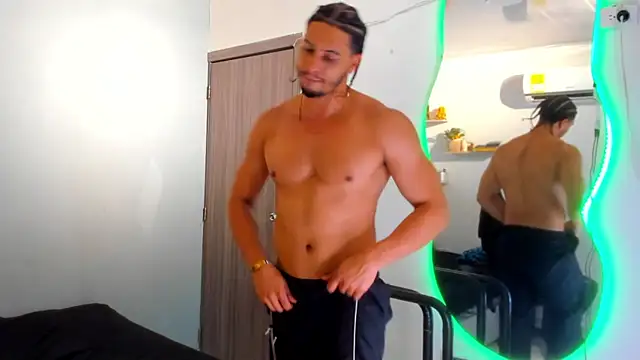 Kris_Khalifa69 Adlı Modelin Canlı XXX Sohbeti