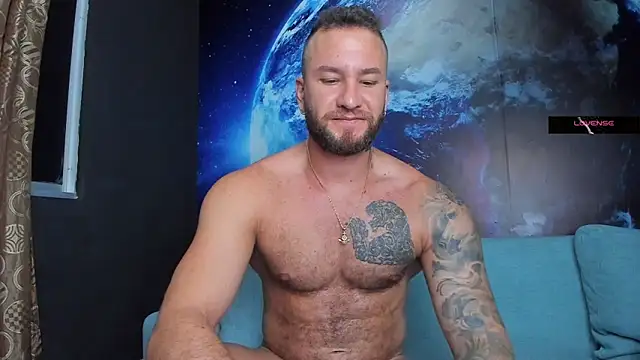 delessandro_world Show in webcam