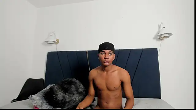 An_fox23n Live XXX chat