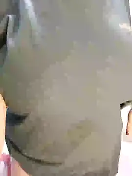 Chat +18 de Adiba_2 ao vivo