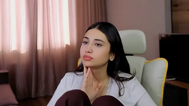 honeylanaa's Live XXX Chat