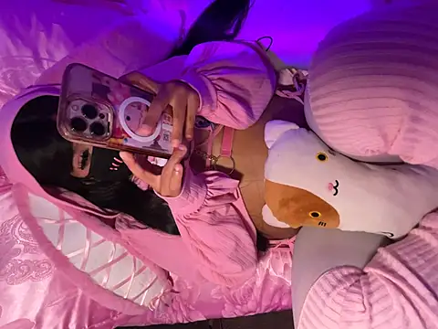 Onlypawzz Chat XXX live