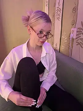 Velvet_Doll_ live XXX chat