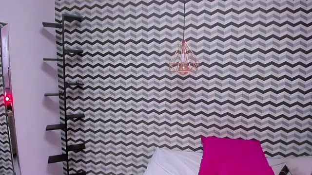 IVONNEREYES live XXX chat