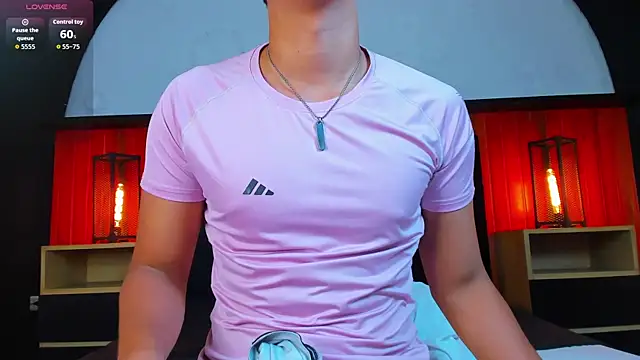 Chat XXX en directo de Leo_Savage_