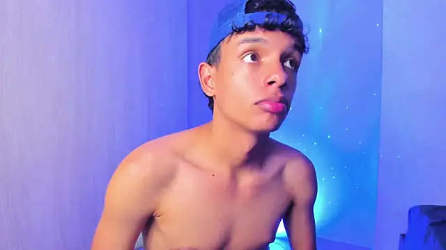 Maxfrost1's Webcam Show