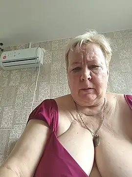 Pokazy przed kamerką – EffectFiona