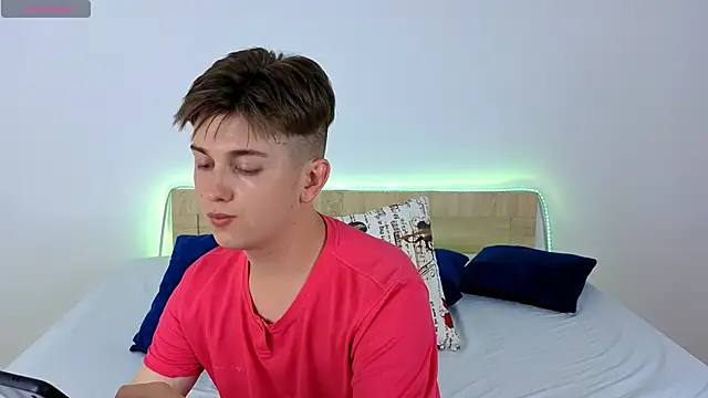 Miless_Cooper Webcam-Show