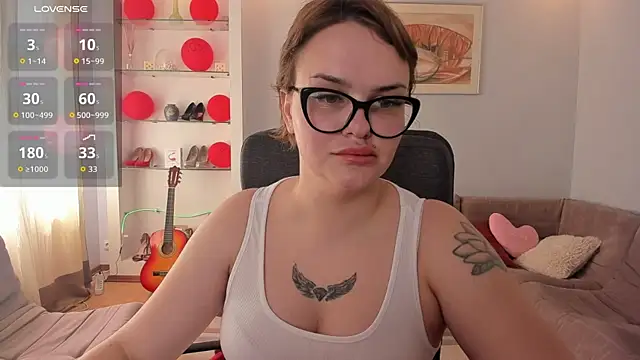 KamillaJei Chat XXX in diretta