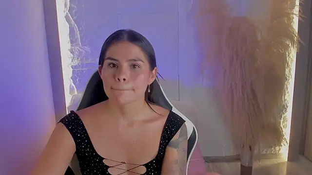 dominique25_ Live XXX-Chat