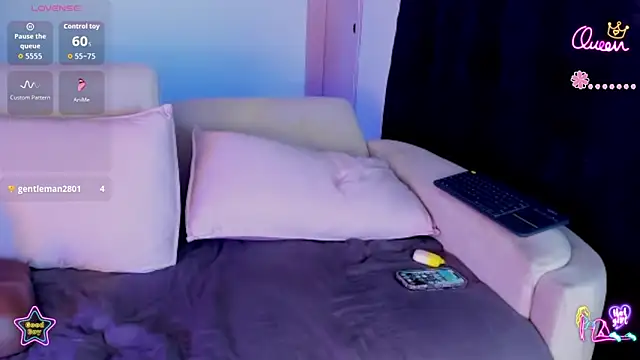 Mia-Bloom live XXX chat