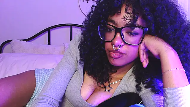 Chat XXX en directo de MommieMia