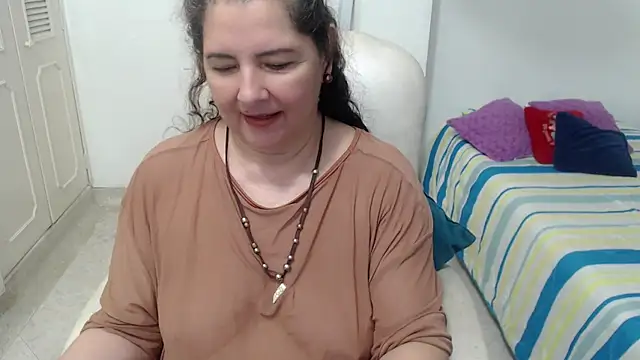 Chatroom XXX en direct de leonela_69