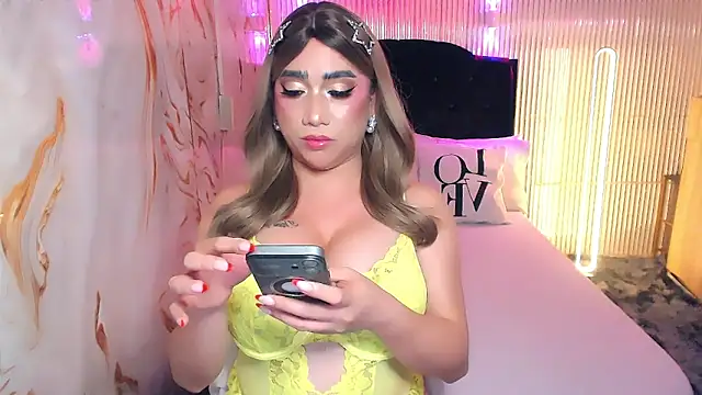 yourTsFantasyBigCock's Live XXX Chat