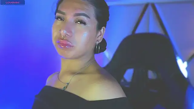 MeelFoxのライブXXXチャット