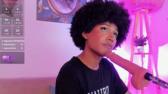 عرض كام NaomiSaenz_
