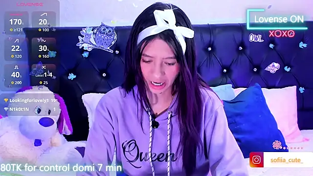 Sofiia_cute_ Show in webcam