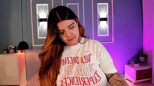 julieta_zc's Live XXX Chat