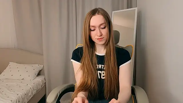 mowalova Adlı Modelin Canlı XXX Sohbeti