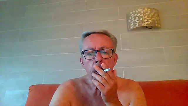 Chat +18 de tuggy59 ao vivo