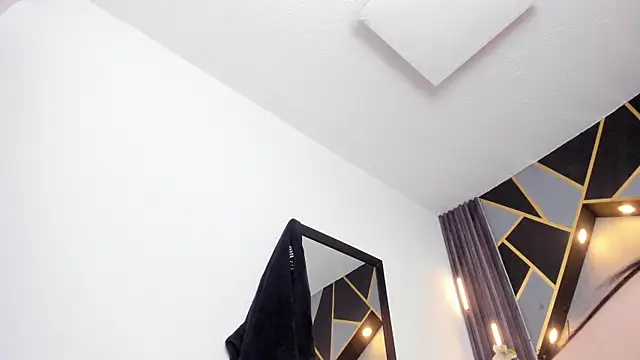 Chat +18 de brigittemiller ao vivo