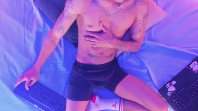 EnzoHunters Webcam Show
