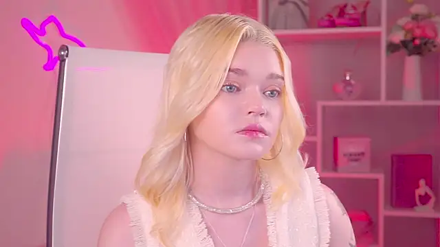 AdeleCartier's Live XXX Chat