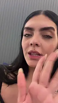 Chat +18 de AliceRitter ao vivo