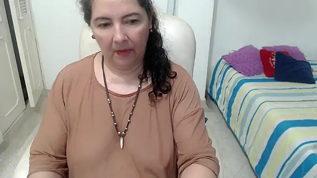 leonela_69 Chat XXX live
