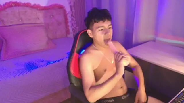 โชว์เว็บแคมของ noa_hot69