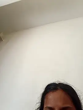 Nehasuraj9 在線直播表演