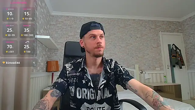 JonahShaw: διαδικτυακό σόου στην κάμερα