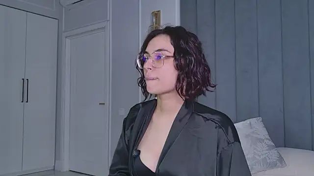 VioletAsh's Live XXX Chat