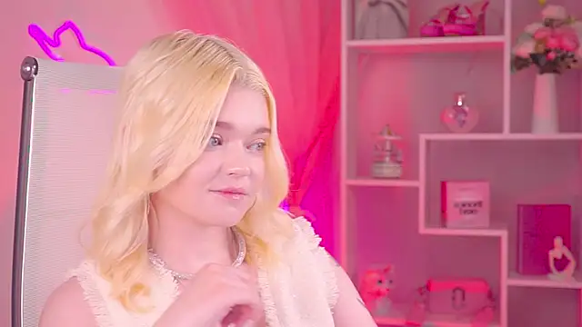 AdeleCartier élő XXX-chatje