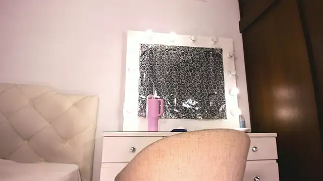 lina_quinn 现场XXX聊天