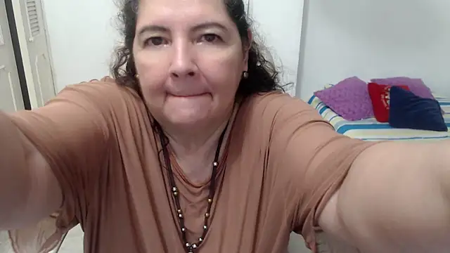 leonela_69 – Naživo XXX chat