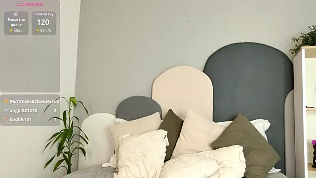 TaraCarson live XXX chat