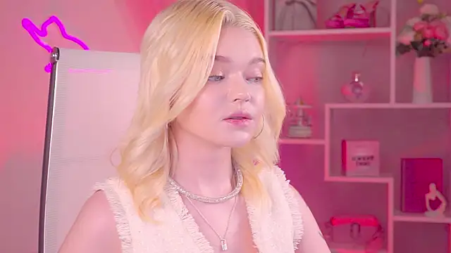 AdeleCartier Chat XXX in diretta