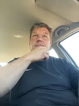 fetter_Daddy_Berlinn Webbikameraesitys