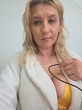 KaylinJan Live XXX Chat