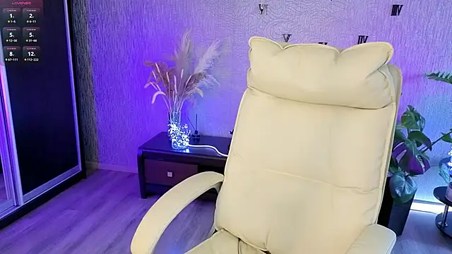 NikkiiStill 现场XXX聊天